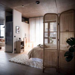 scandinavian-feeling-cozy-bedroom-dark-2