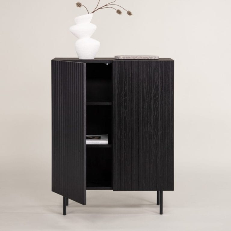 Bjorkon Black, aukšta spintelė