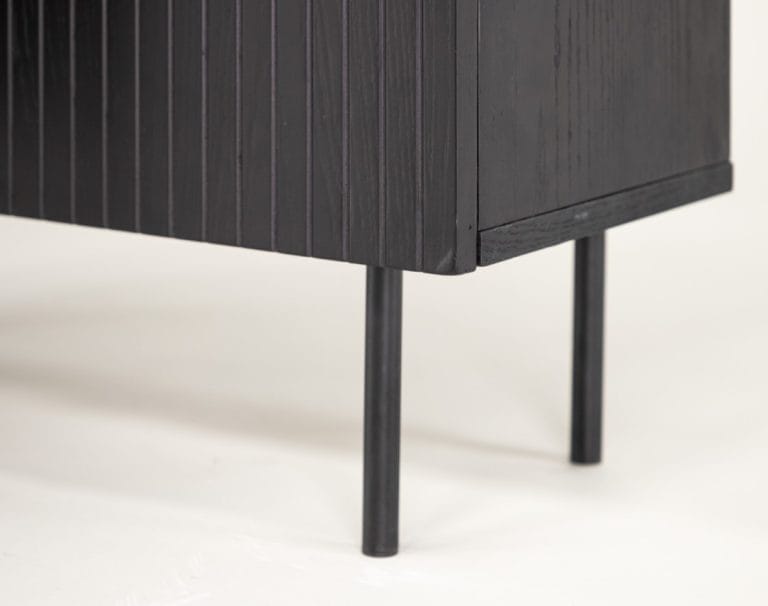 Bjorkon Black, aukšta spintelė