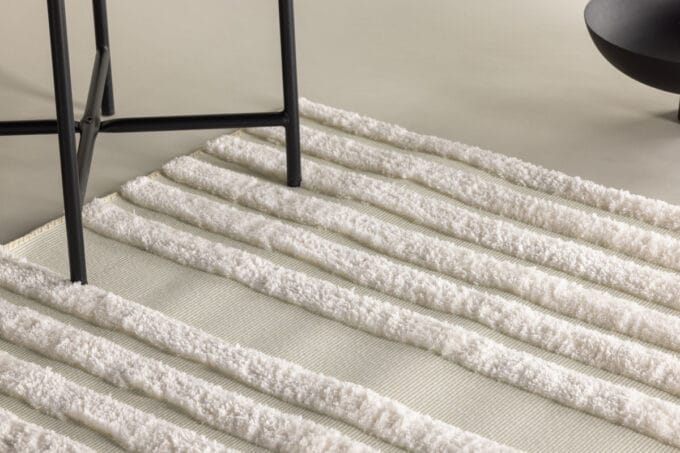 Nikita White kilimas – stačiakampis, baltos spalvos, 290x200 cm, trumpas pluoštas, modernus dizainas