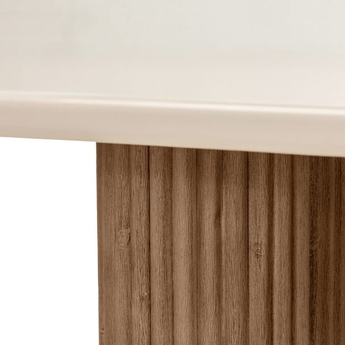 Rovigo Beige lauko baldų komplektas – Superstone stalas ir akacijos medienos pintos kėdės terasai