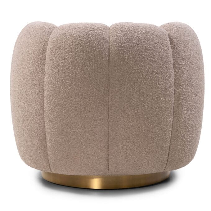 Krey Boucle Beige fotelis su apvaliomis formomis ir auksiniu pagrindu
