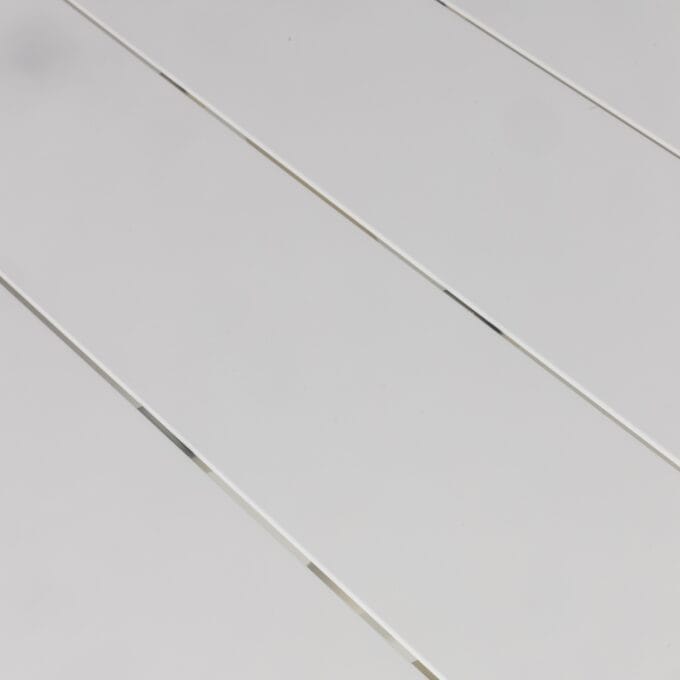 Luzzi White lauko baldų komplektas – baltas stalas ir 6 pintos technoratano kėdės terasai