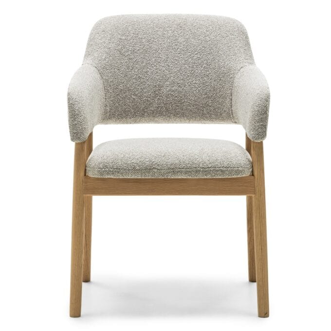 Sanremo Grey Boucle kėdė – patogi kėdė su buklė audiniu ir ąžuolo kojomis