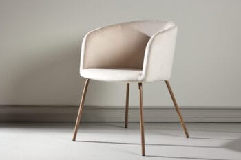 Berit Cashmere valgomojo kėdė kašmyro spalvos su aksominiu audiniu