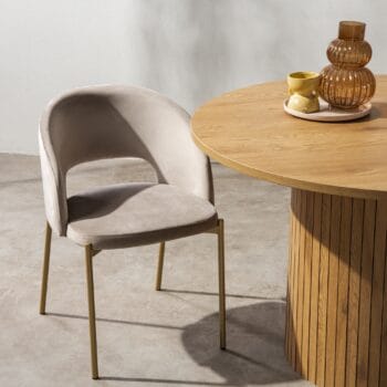 Jazz Gold Velvet valgomojo kėdė, smėlio ir pilkos spalvos aksominis audinys, matinės aukso spalvos metalinės kojelės