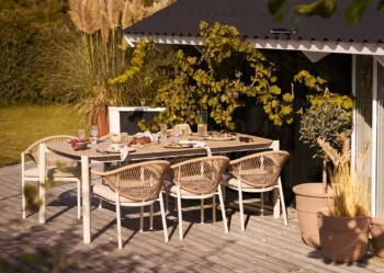 Abbela valgomojo lauko baldų komplektas su stalu ir šešiomis kėdėmis